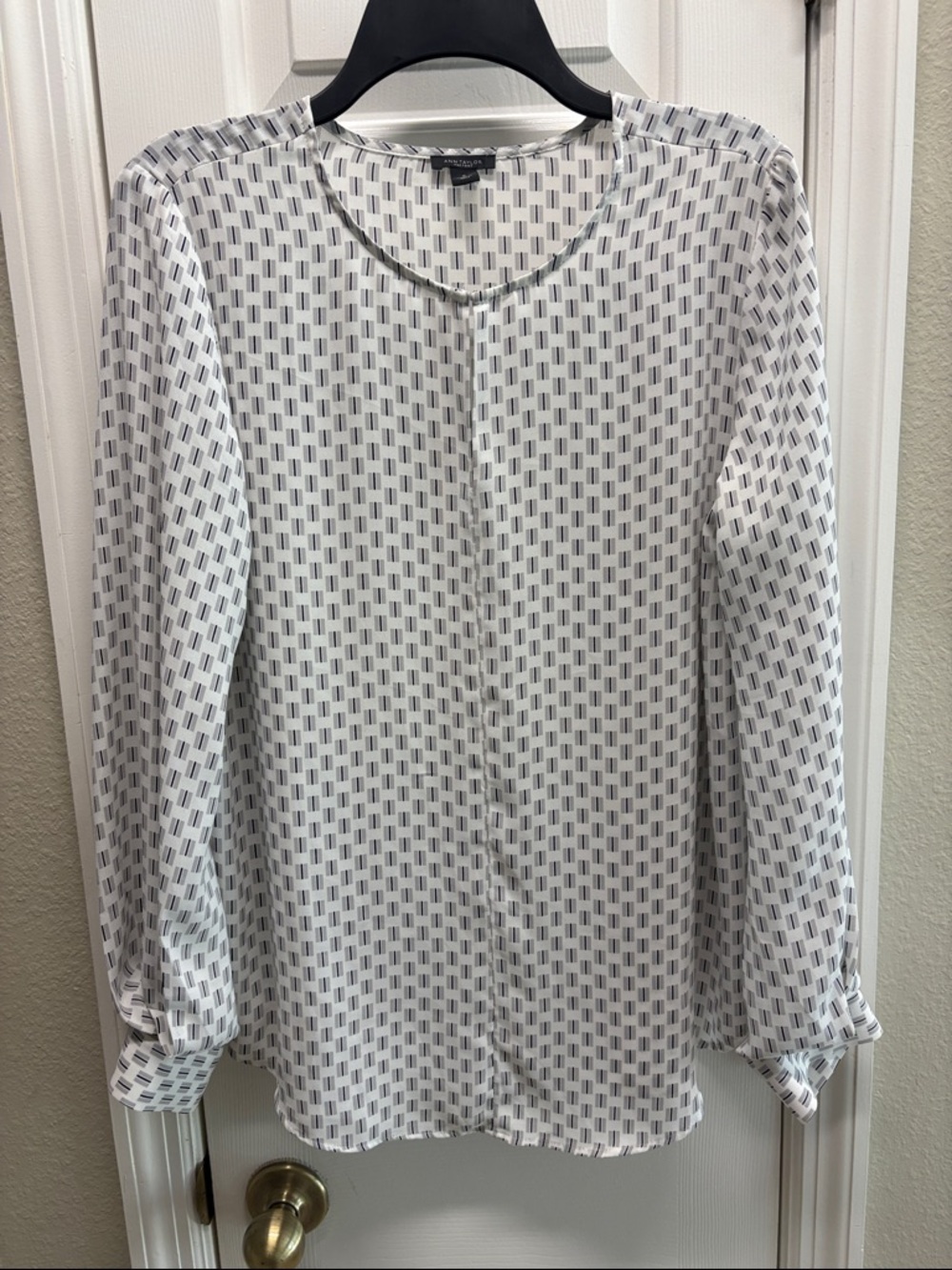 Ann Taylor White Blouse with Gray Geometric Print